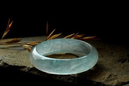 求婚戒指结婚后怎么处理,求婚戒指买大了如何救场