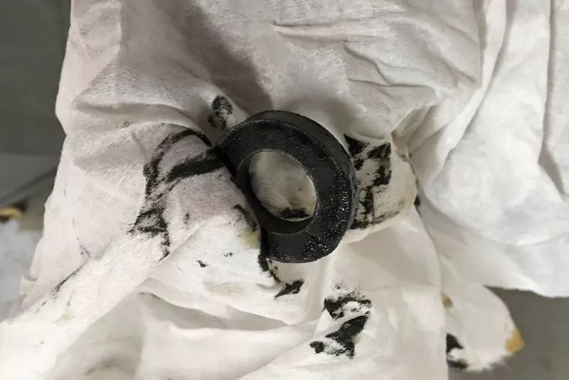 老迈腾和新迈腾综合测评,7年车大保养都需要做什么