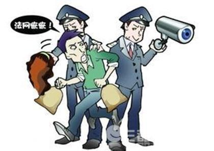 两名男子盗窃300多万黄金,男子为年底还账盗窃20万元金首饰