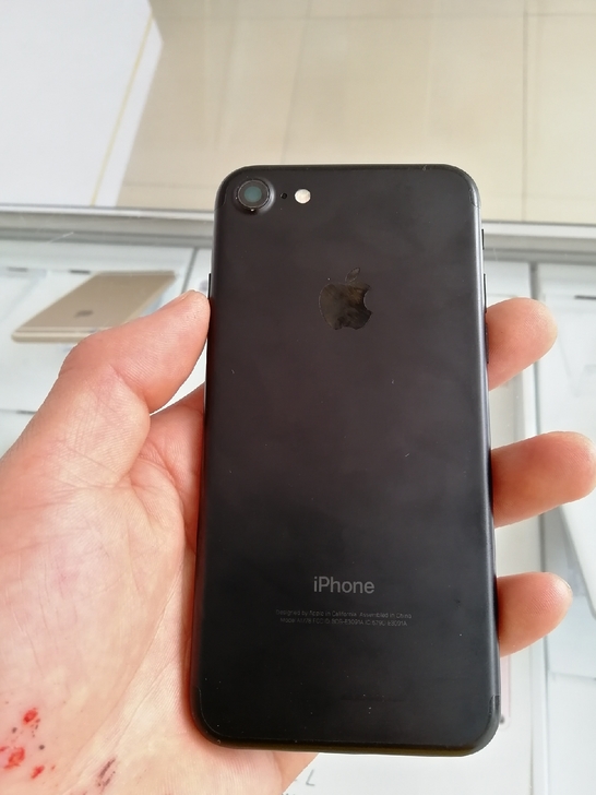 两千三低价入手美版iPhone7，性价比真是让人服气！
