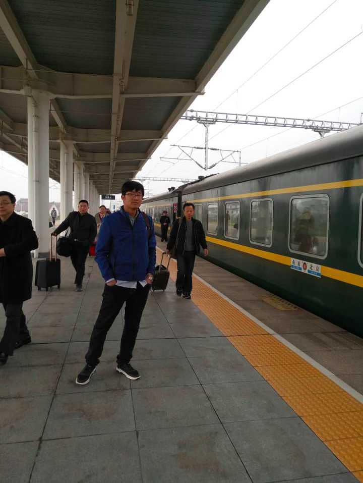 怎么选择实木家具定制工厂,实木家具定制工厂什么都能做