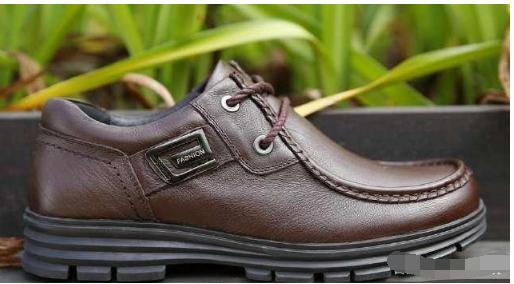 驼色翻毛皮鞋怎么样清理,怎样清理翻毛皮鞋视频