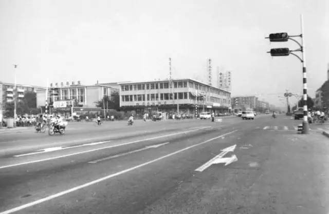 30年前的天津满满的都是回忆,十年前的天津对比十年后的天津