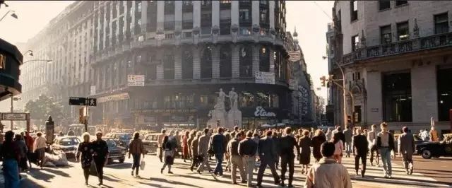 恋与制作人伴你身边,恋与制作人在你身边选谁比较好