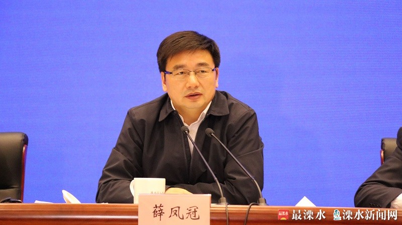 在统筹做好各项工作上下功夫,统筹抓好各项重点工作