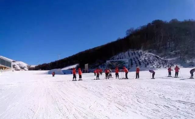 西安周边哪个滑雪场好玩,西安周边玩雪地方