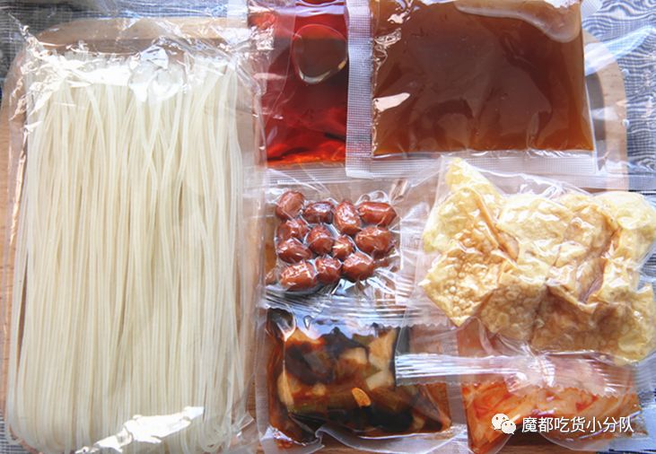 2017网红零食排行榜,网红零食无骨鸡爪小视频