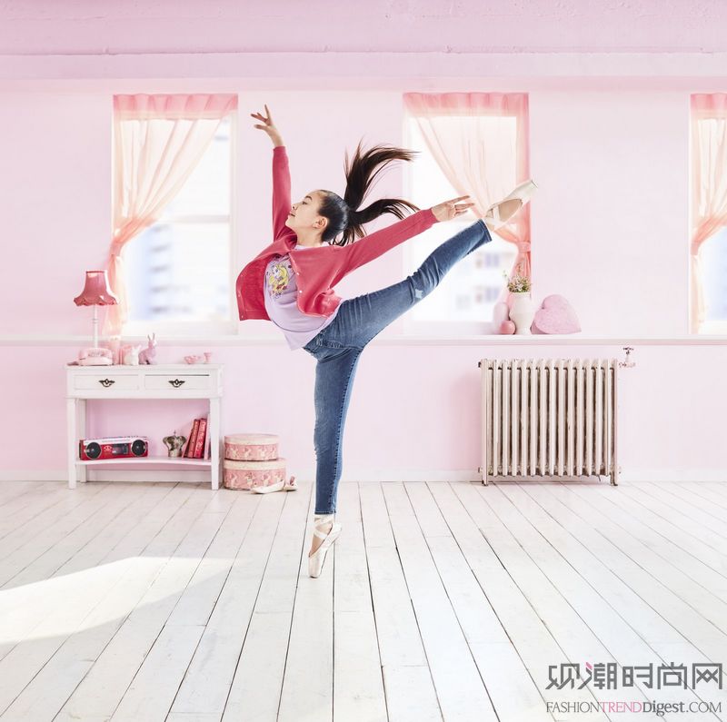 优衣库lifewear杂志哪里购买,时尚与科技服装