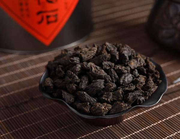 茶化石的真面目,茶化石和普洱茶有什么区别