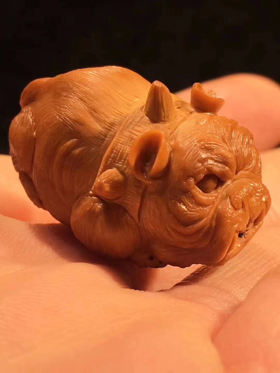 橄榄核雕中雅玩，憨豆，格格巫，泰森，爱因斯坦