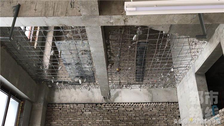 脚底突然有震感,住在公路边感觉房子有震感正常吗