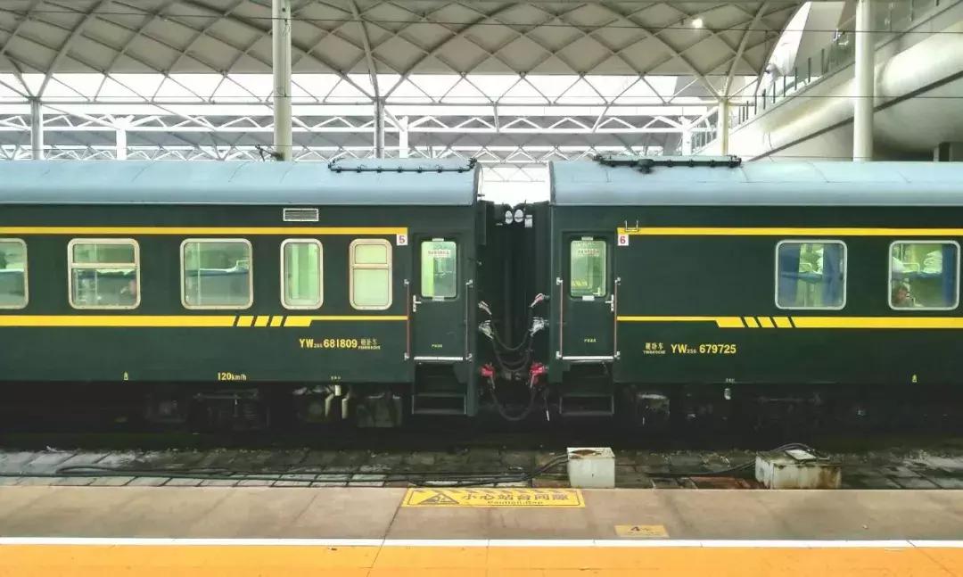 高铁票晚点了可以改签吗,普通火车晚点可以改签高铁吗