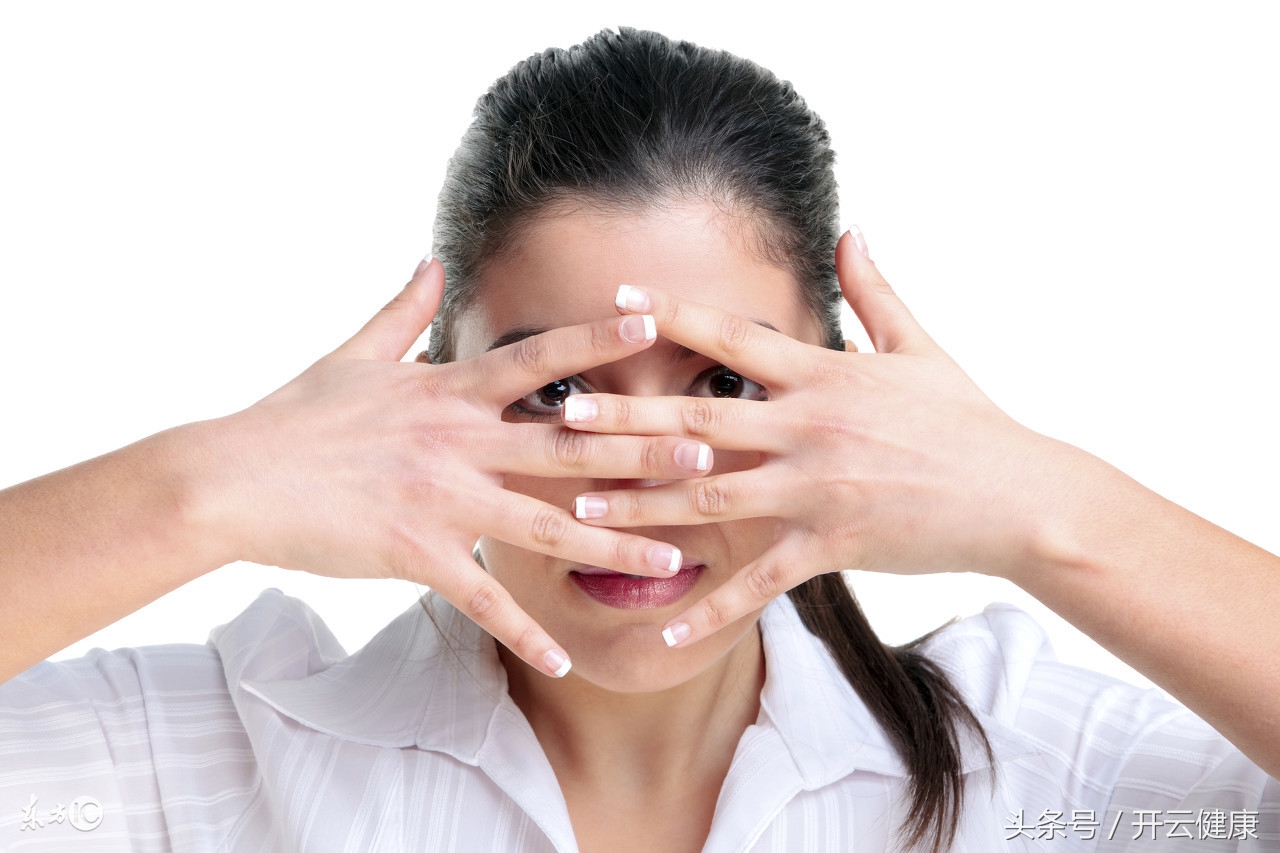 受凉眼睛就模糊是什么原因,冬天眼睛受凉用什么眼药水