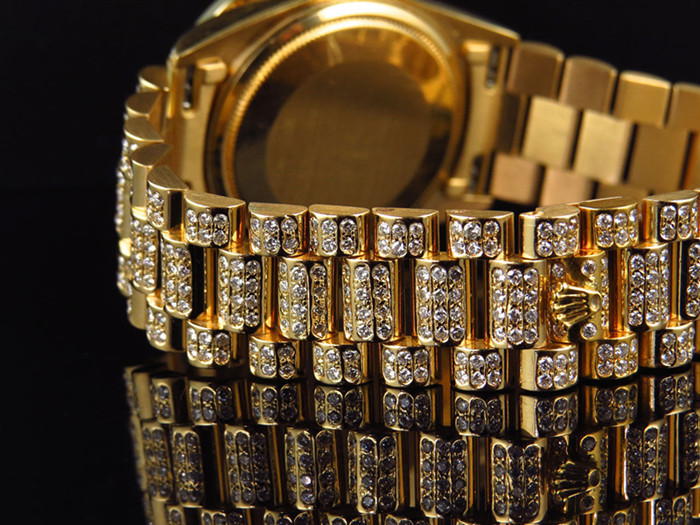 劳力士黄金钻石日志表拍卖,正品专柜劳力士镂空金表男款价格