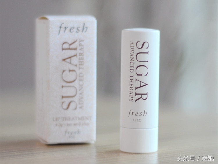 好用淡化唇纹的润唇膏推荐,素颜必备的8款变色润唇膏暗色