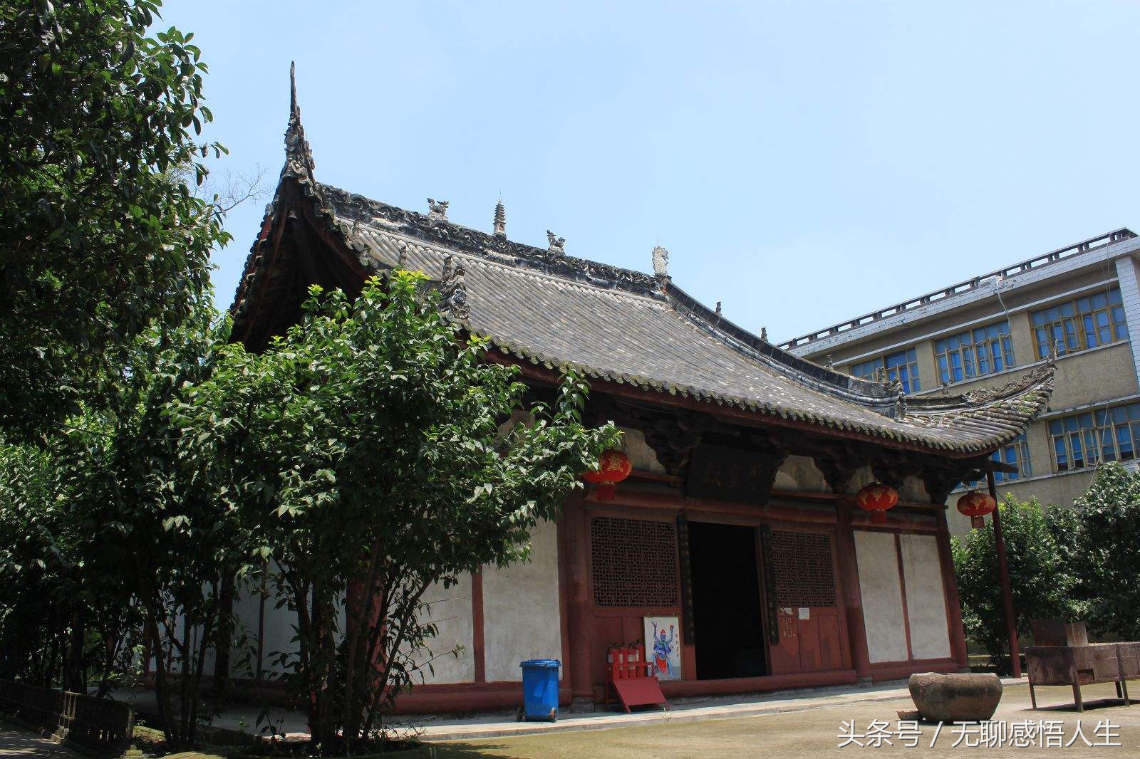 四川省德阳市什邡中学,四川省德阳市什邡市鲜花店