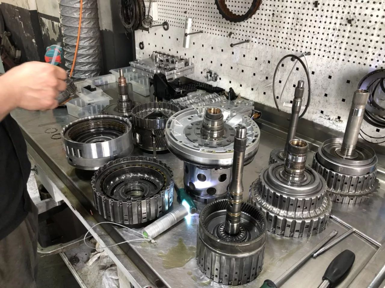 宝马750变速箱跳挡,宝马750变速箱