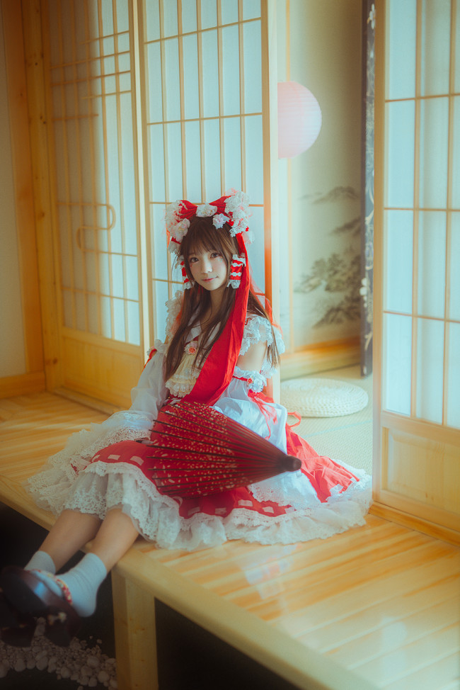 博丽灵梦cos正片,东方project十六夜咲夜cos