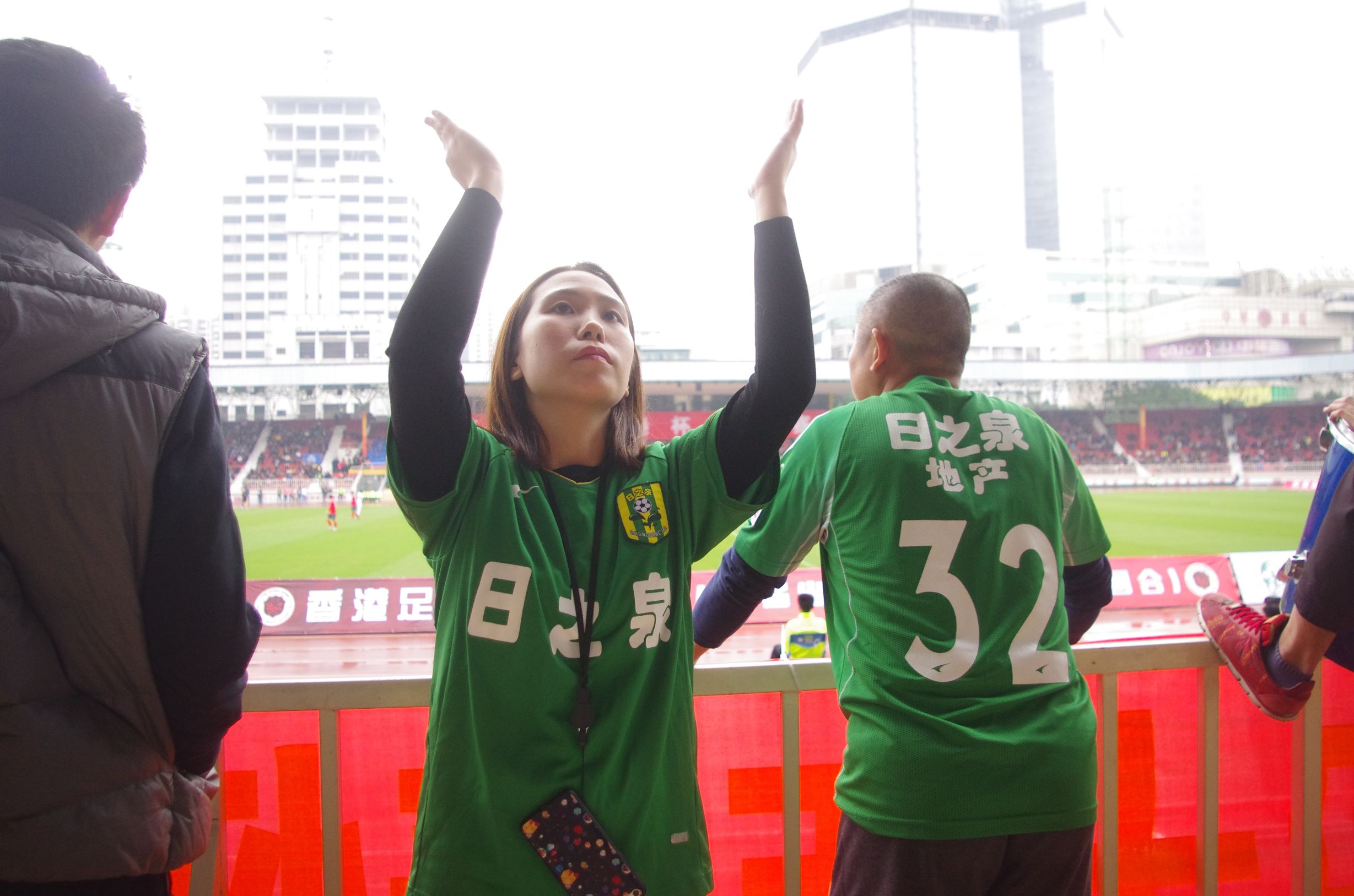 多少人痛饮这份悲凉中国足球俱乐部的更新换代我们只能接受!