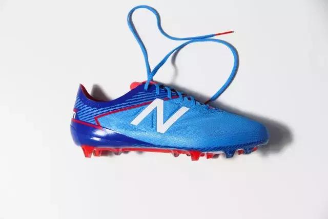 nb足球鞋v7中端,nb足球鞋推荐