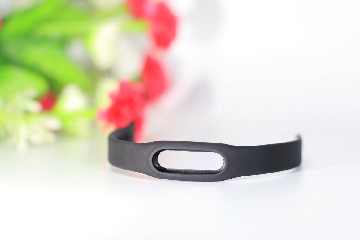 小米手环1光感版跟普通版区别,小米手环1代