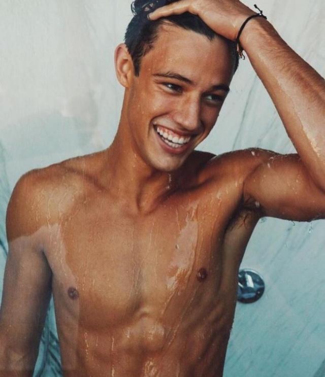 腹肌哑铃负重训练方法,练腹肌怎么注意腹部发力