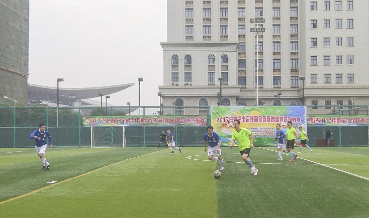 南宁足球赛接连酣战，草根队的他们居然把足球踢出了“职业味”！