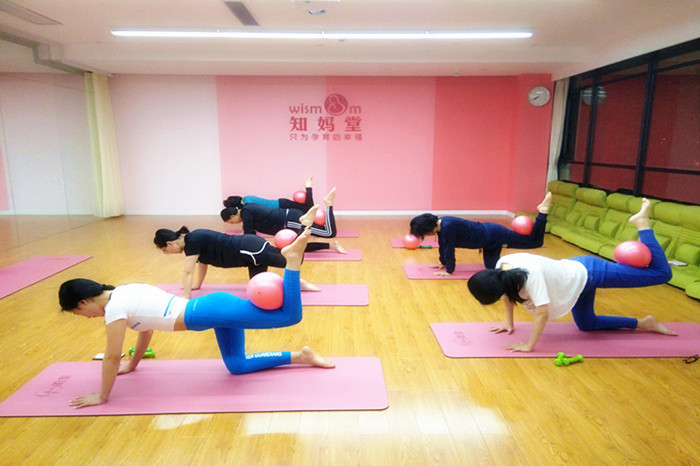 孕期运动操1-3个月瑜伽,孕期瑜伽教练培训班