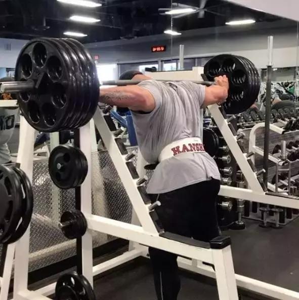 腿粗咋整,腿粗怎么拉伸能让腿变细变长