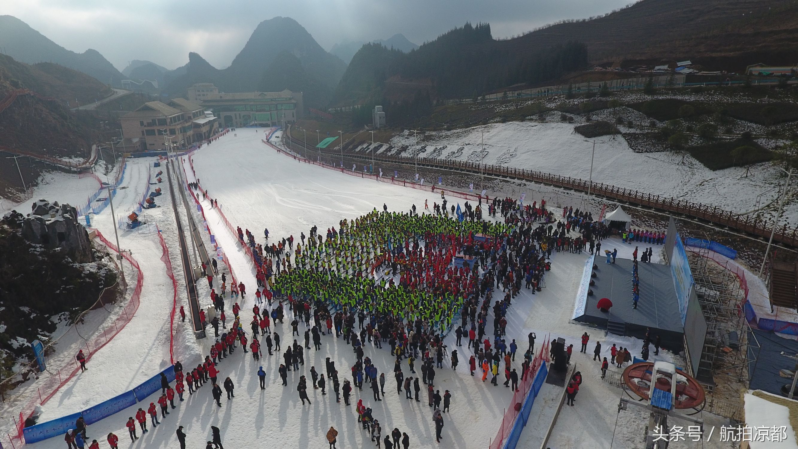 西岭雪山儿童滑雪节,儿童滑雪节