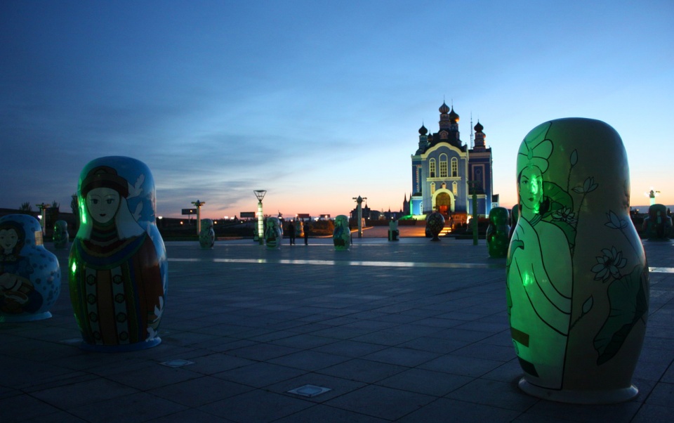 为了看一场正宗俄罗斯热舞表演，我们千里迢迢地来到了满洲里