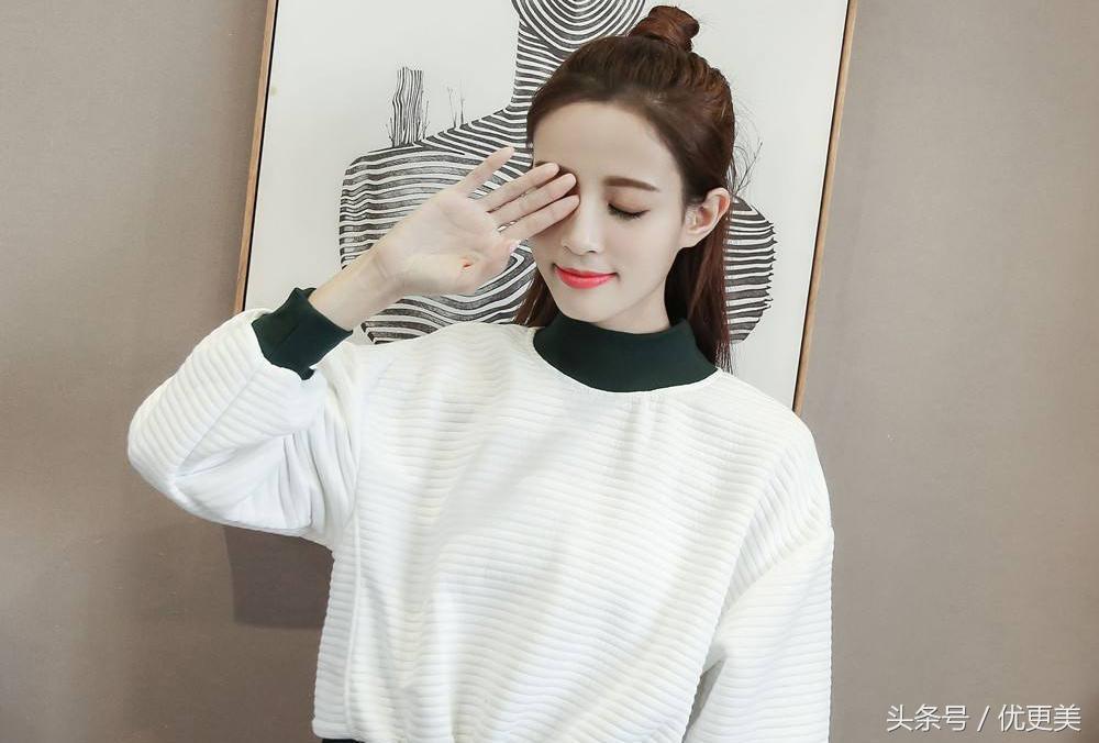 减龄连帽卫衣,连帽卫衣和连帽针织衫哪个减龄