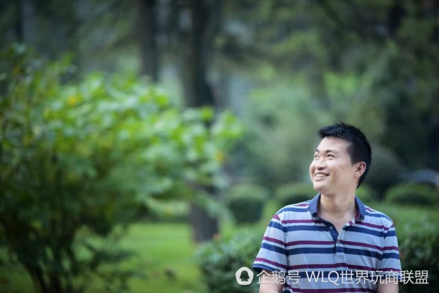 鏍″洯璇椾汉鏁ｆ枃,鏍″洯璇椾汉