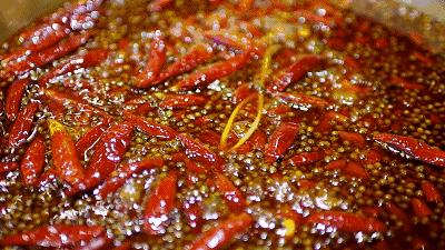 到底怎么分辨地沟油,分辨地沟油其实很简单