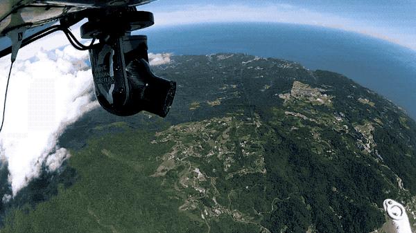 一个恐高的人,高空作业20多年,舍命拍出了最美纪录片