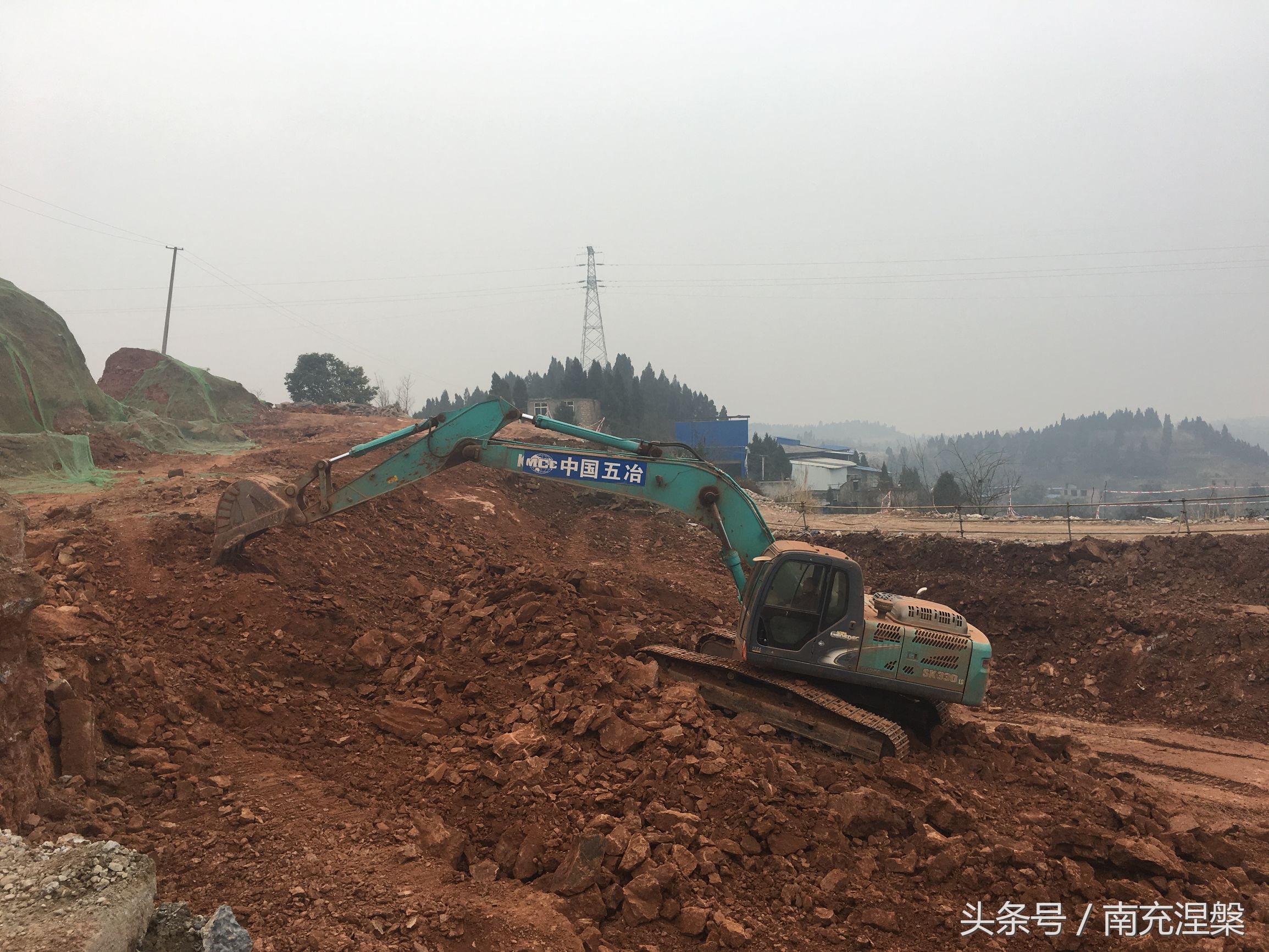 南充市顺庆区国道212线截弯取直工程：快速推进，日新月异