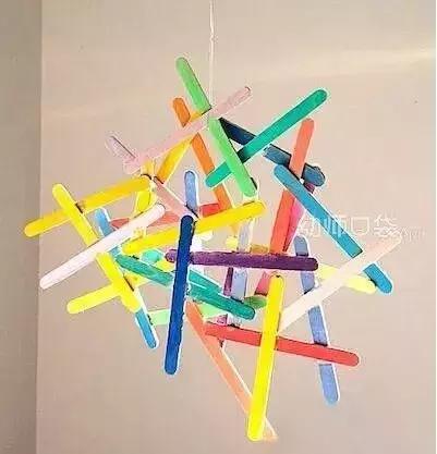 幼儿园废旧纸箱走廊环创吊饰双面,用废旧物品做关于冬天的手工吊饰