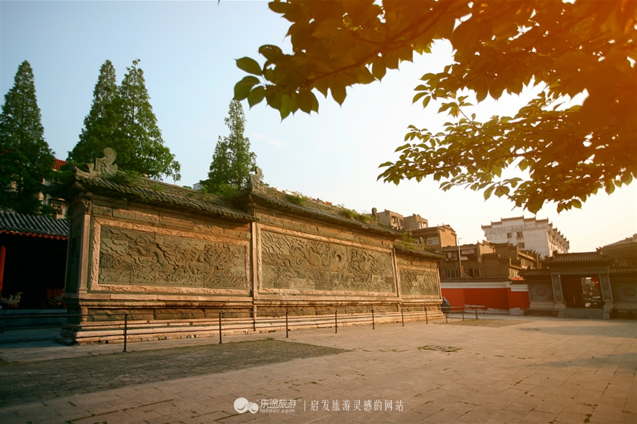 襄王府绿影壁攻略,襄王府绿影壁门票价格