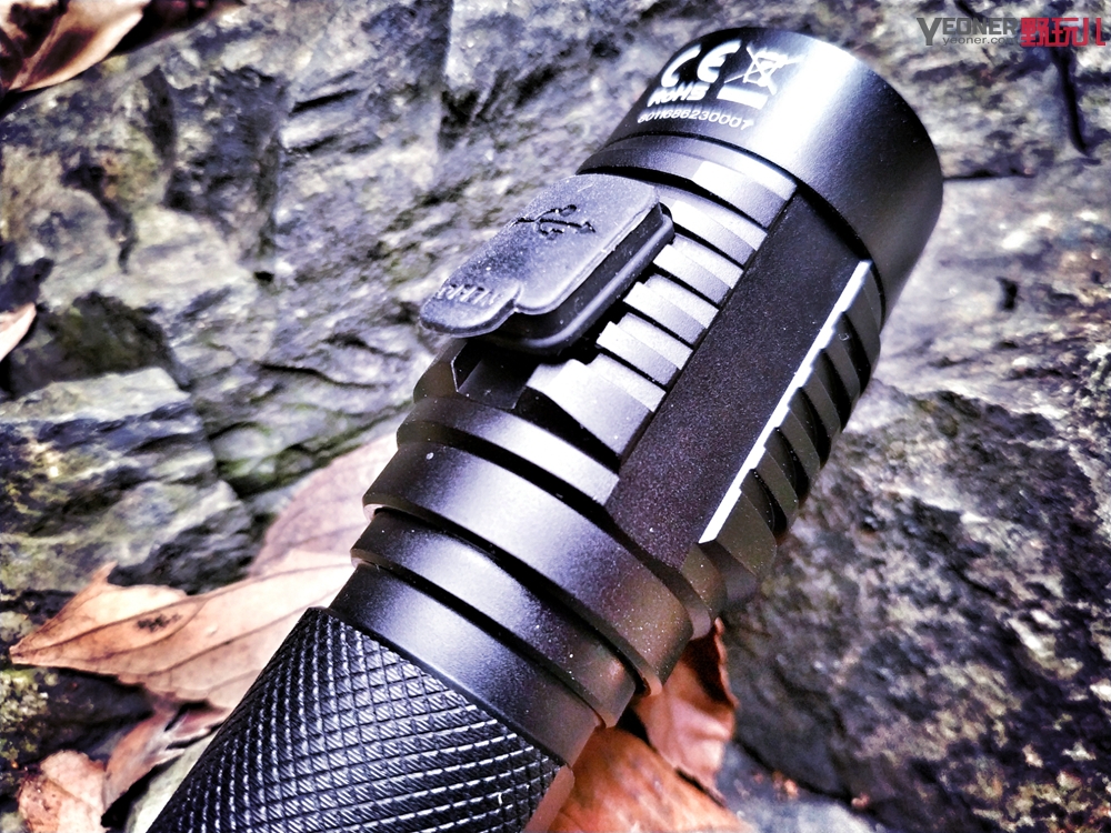 奈特科尔mh12v2和mh12se哪款好,奈特科尔mh10v2和mh12v2