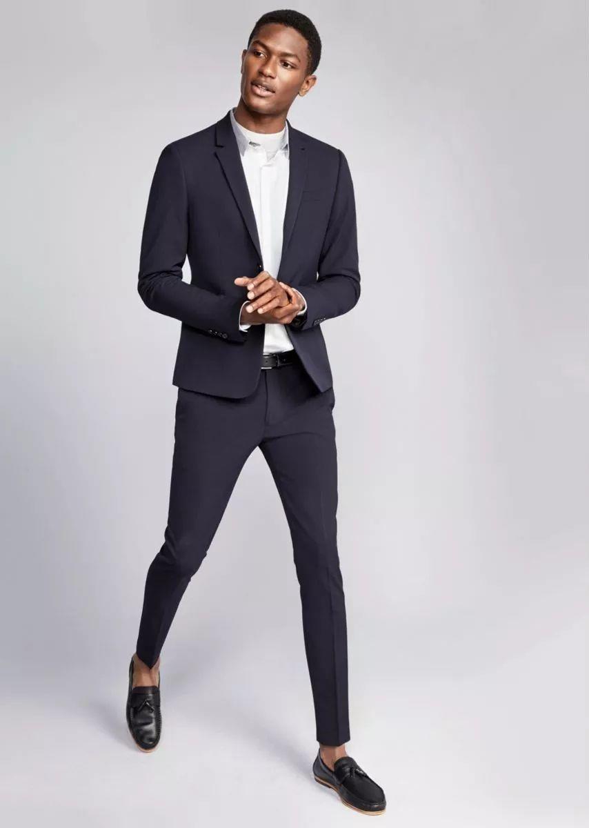 男士西装品牌哪个性价比最高,20岁左右西装推荐