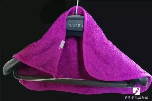 衣服褪色是不是质量问题,衣服褪色是假货吗