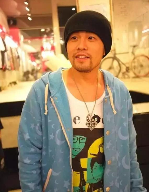 周杰伦依然范特西曲目大全,周杰伦依然范特西时期帅照