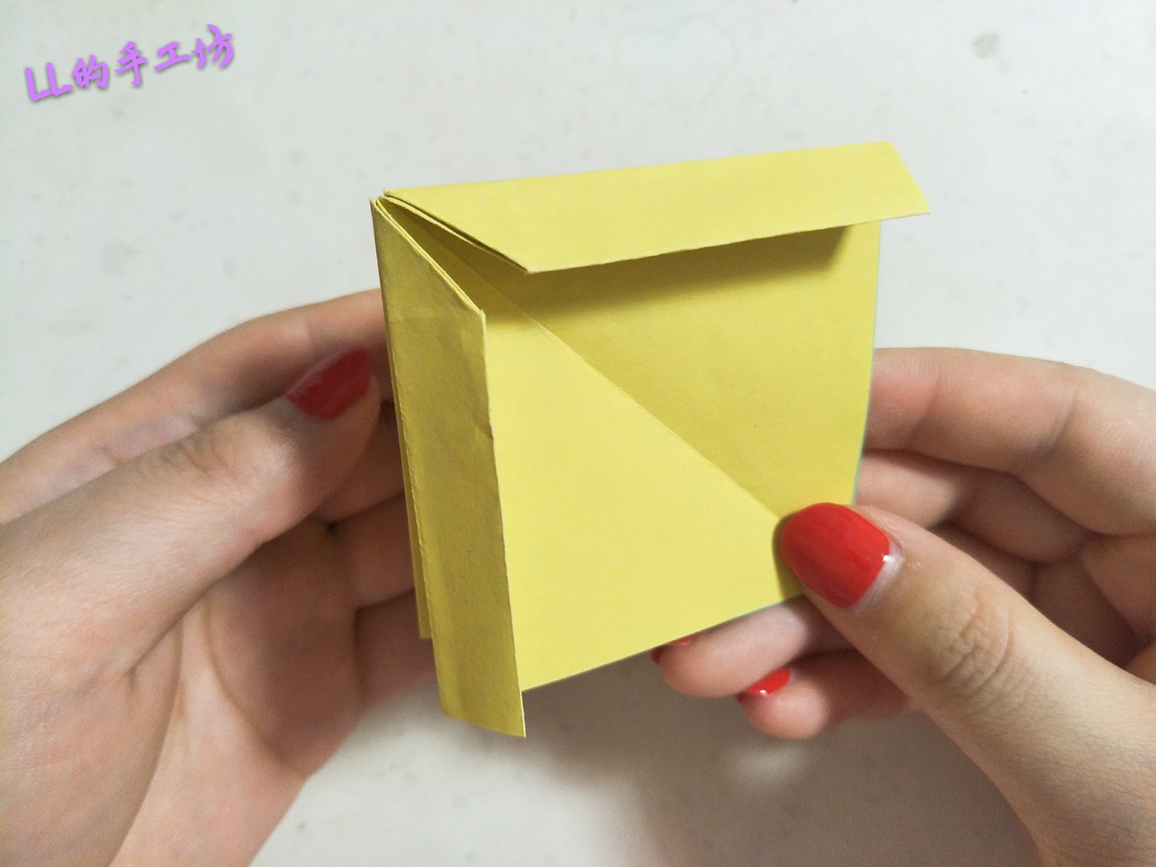 纸折的蝴蝶结教程,蝴蝶结怎么折出来简单又美丽