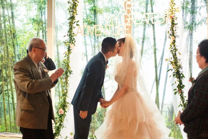 我想说：“这场婚礼，真好呀”，这才是我办过最棒的一场