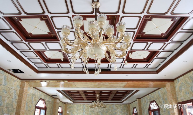震撼！今顶超奢高端定制豪宅吊顶竣工！
