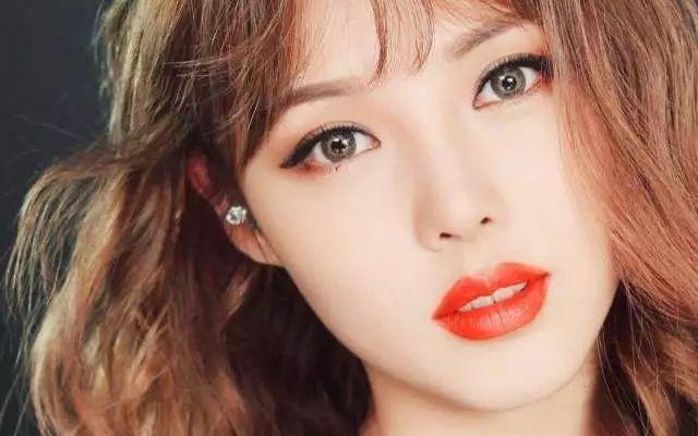 美妆大神|神级大触的画皮技巧,明明就是直接换了个头!