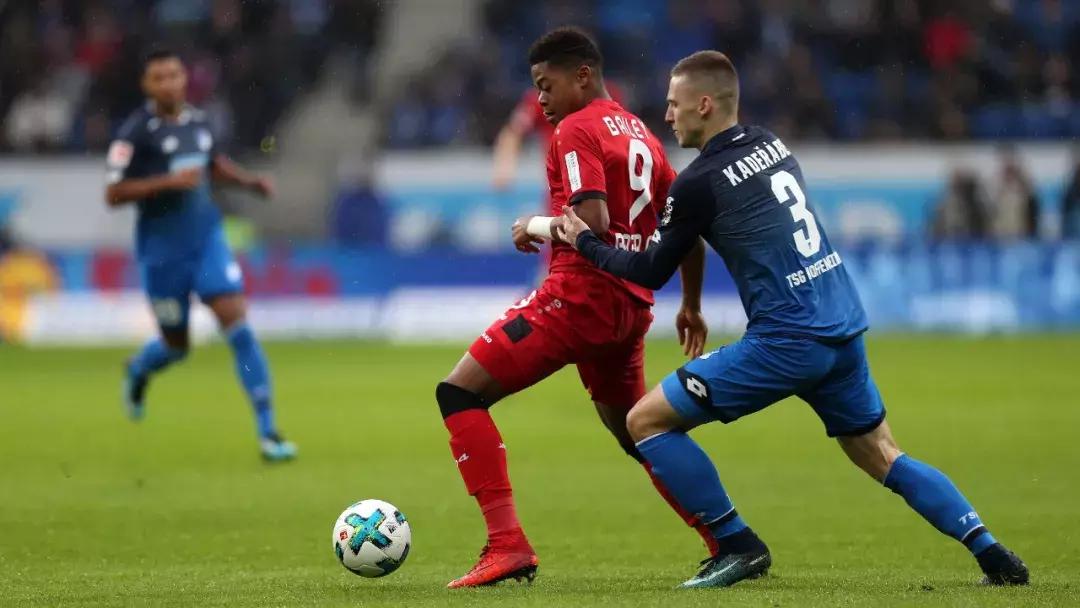 德媒赞药厂上轮表现：“脚跟，脚趾，拜利！拜耳冲击波！”