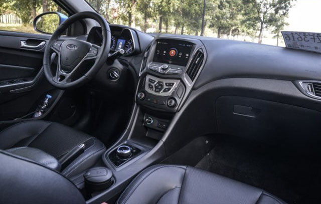 还买啥汽油车，这些电车个个续航300km，15万买来上班一周不用管