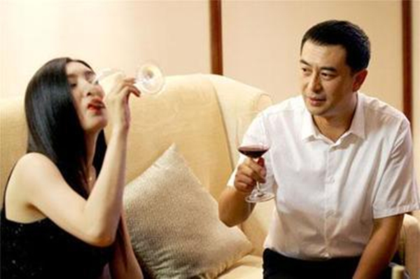 江疏影老干部风格,江疏影老干部