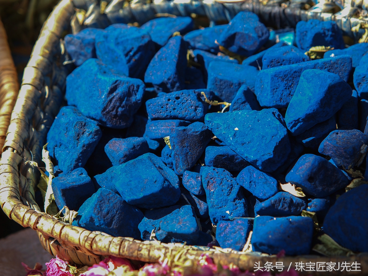 皇家蓝宝石和矢车菊蓝宝石的区别,皇家蓝与矢车菊的区别